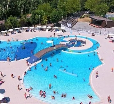 ホテル Club Del Sole Adriano Family Village 4*
