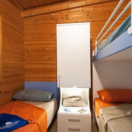 Club Del Sole Adriano Family Village ホテル 4*