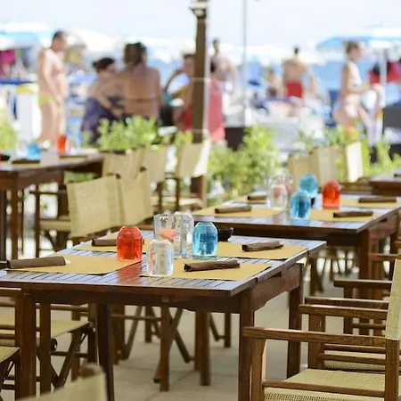 Club Del Sole Adriano Family Village ホテル プンタ・マリーナ